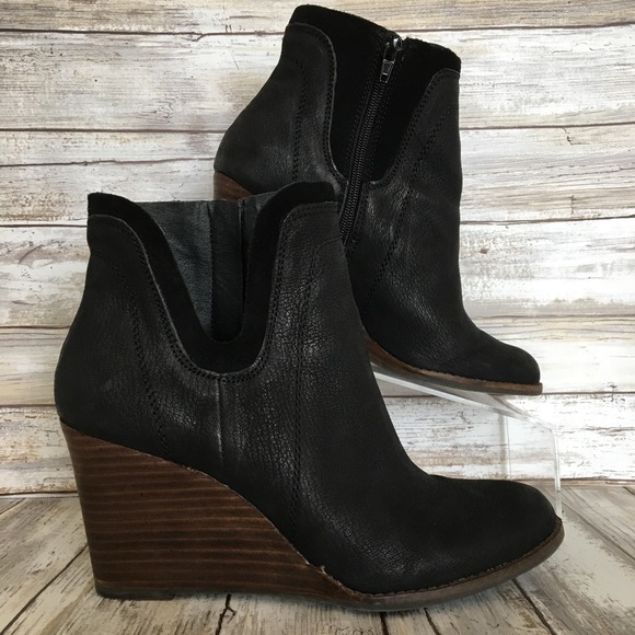 lucky brand yenata wedge bootie
